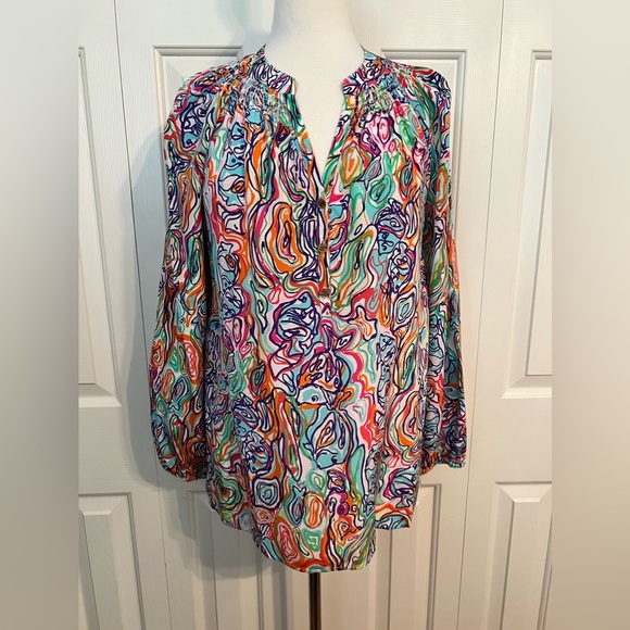 Lilly Pulitzer Silk Elsa Blouse RARE What A Catch Swirly
Fish Print Size Medium - Picture 5 of 7